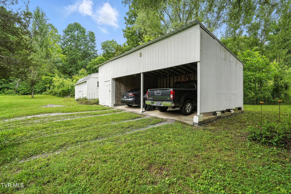 Photo #4: 994 Speedwell Road