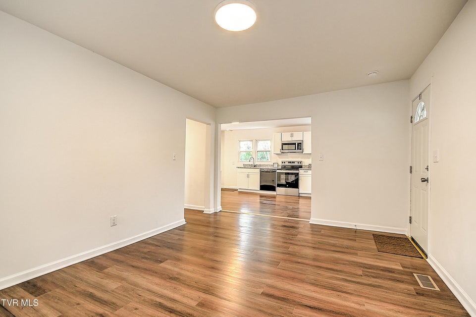 Photo #10: 1648 E Street