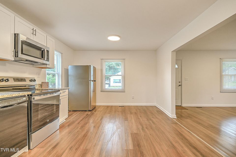 Photo #33: 1648 E Street