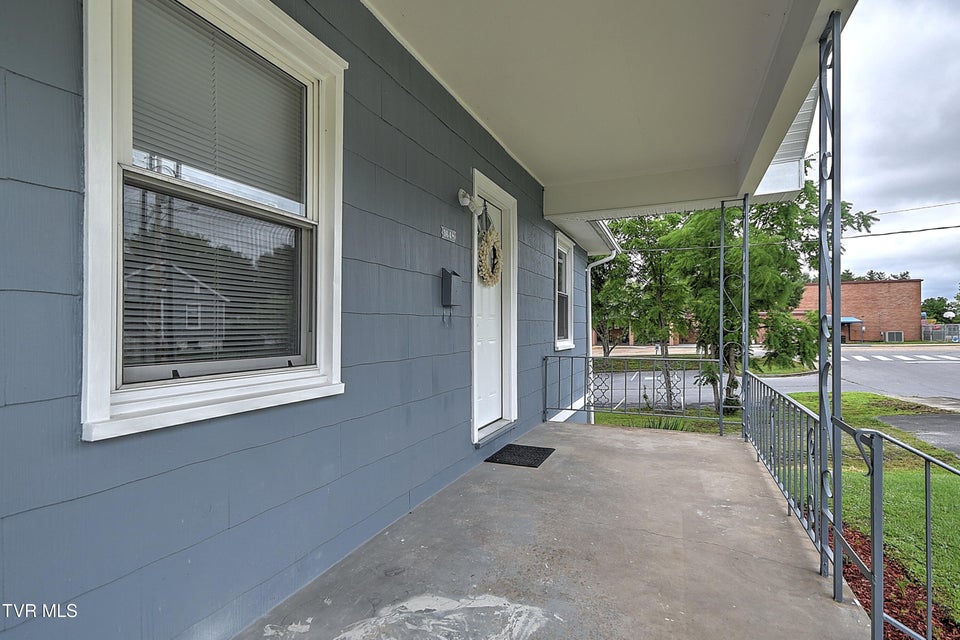 Photo #45: 1648 E Street