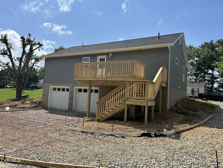 Photo #4: 114 Longview Drive