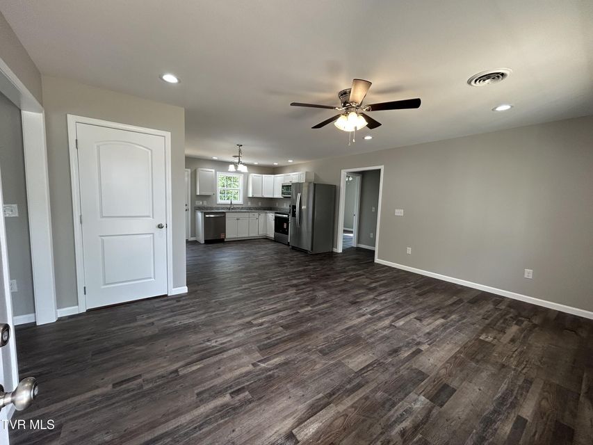 Photo #5: 114 Longview Drive