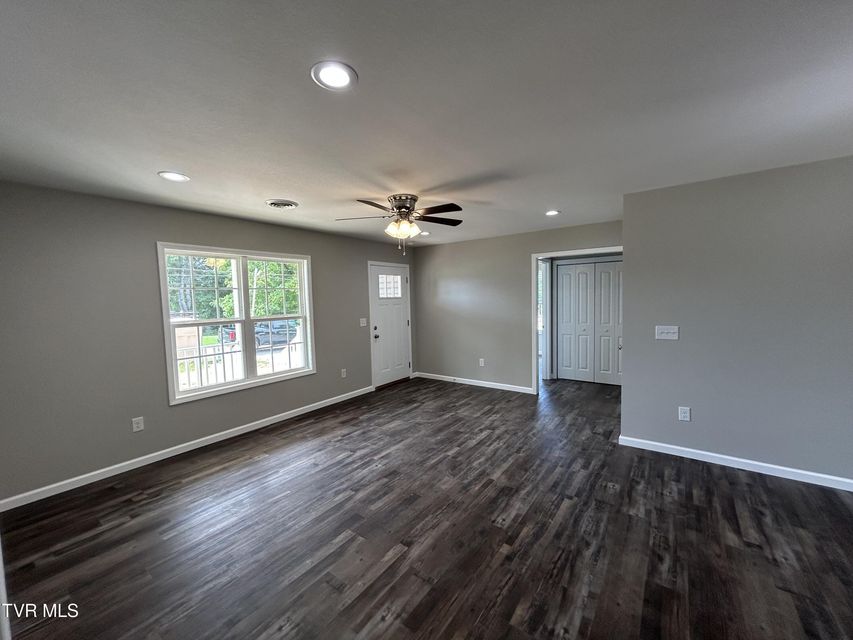 Photo #7: 114 Longview Drive