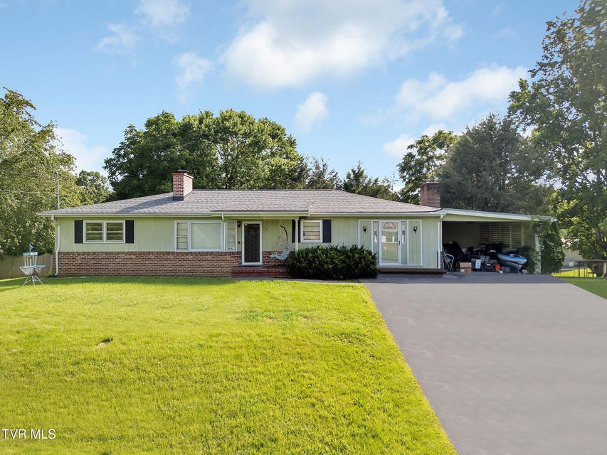 Photo #2: 206 Cloverdale Place