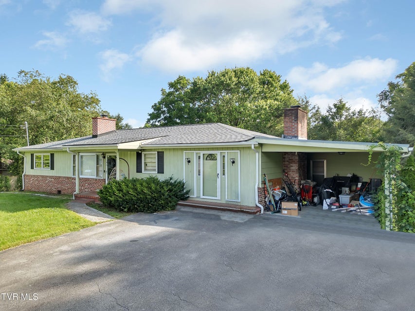 Photo #32: 206 Cloverdale Place