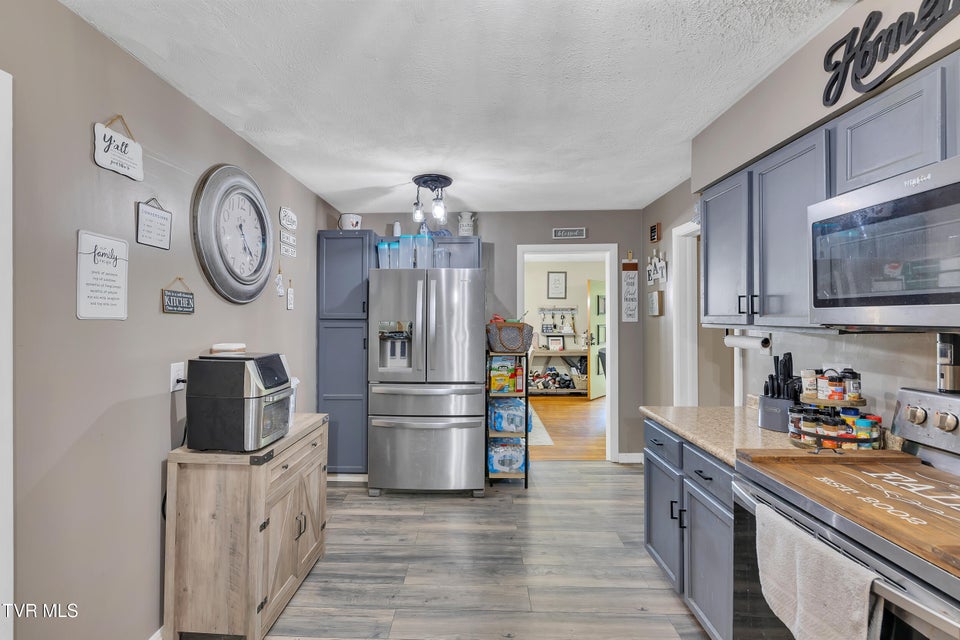 Photo #8: 206 Cloverdale Place