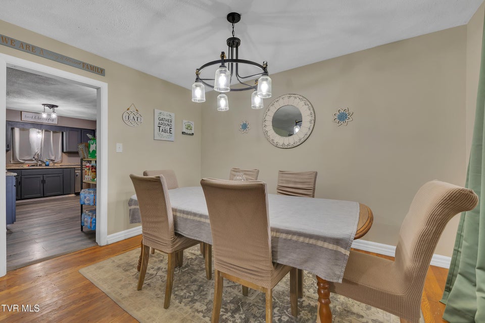 Photo #13: 206 Cloverdale Place
