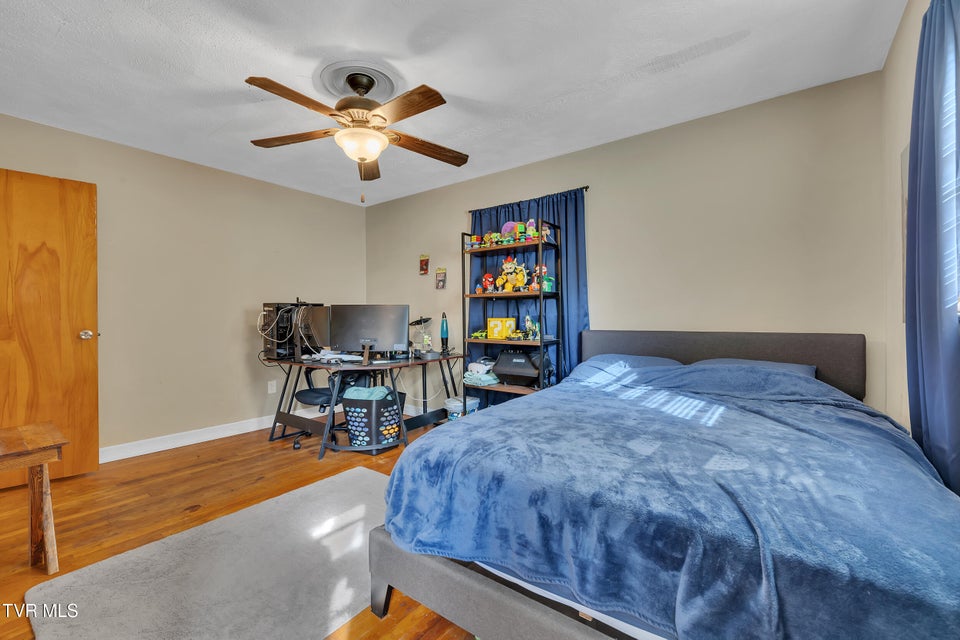 Photo #15: 206 Cloverdale Place