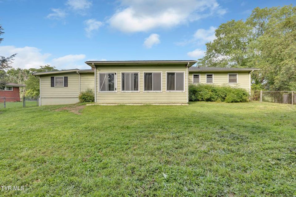 Photo #28: 206 Cloverdale Place
