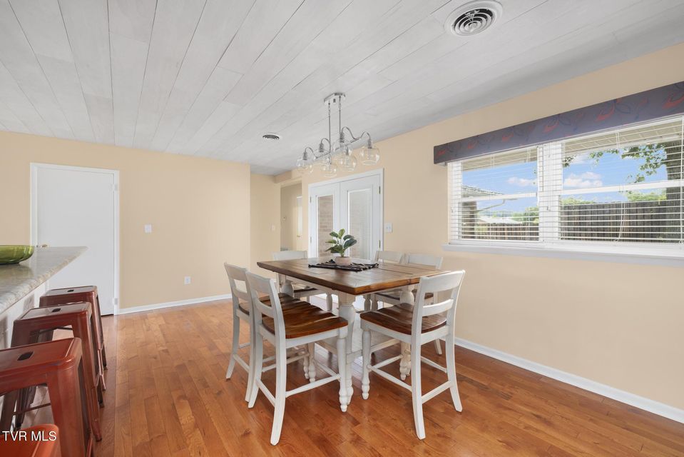 Photo #16: 1000 Grace Drive