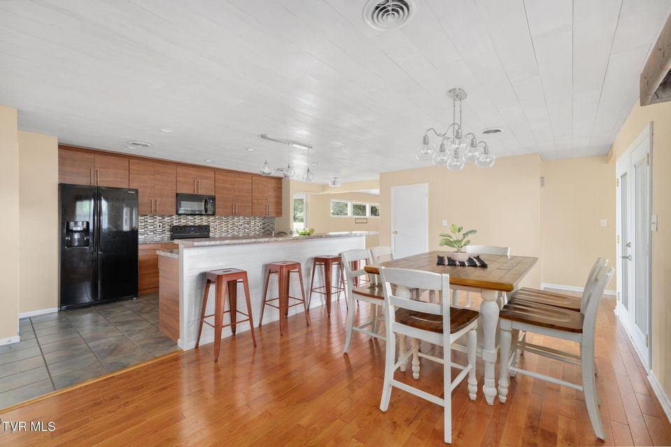 Photo #15: 1000 Grace Drive