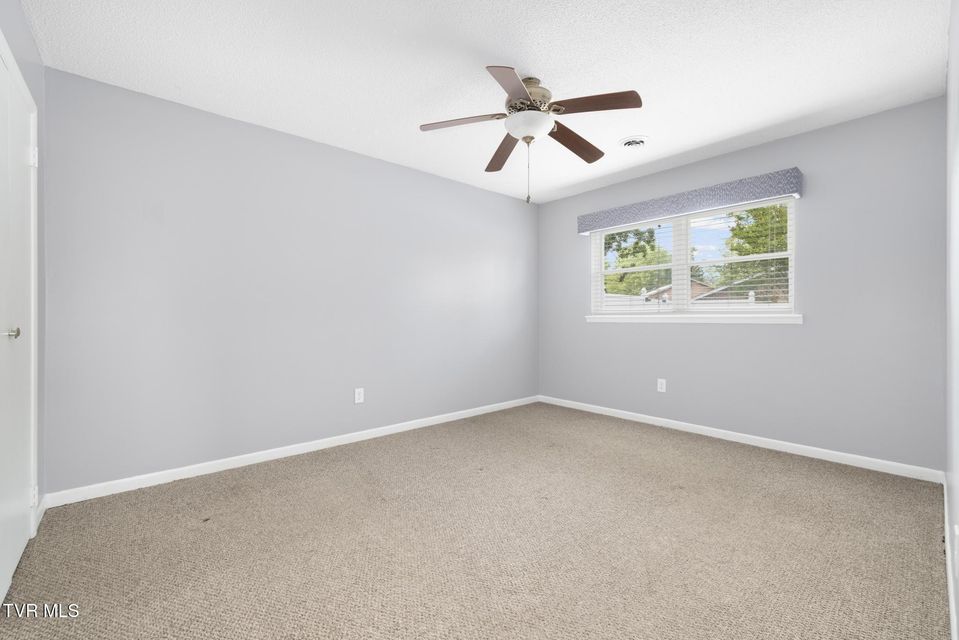 Photo #22: 1000 Grace Drive