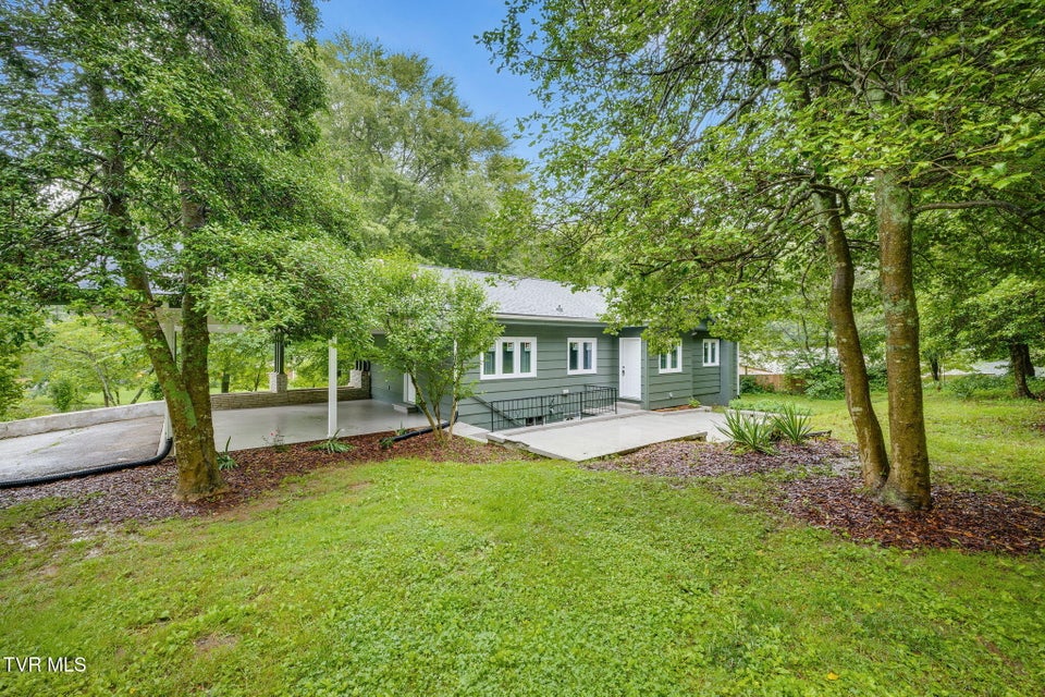 Photo #37: 640 Spruce Drive