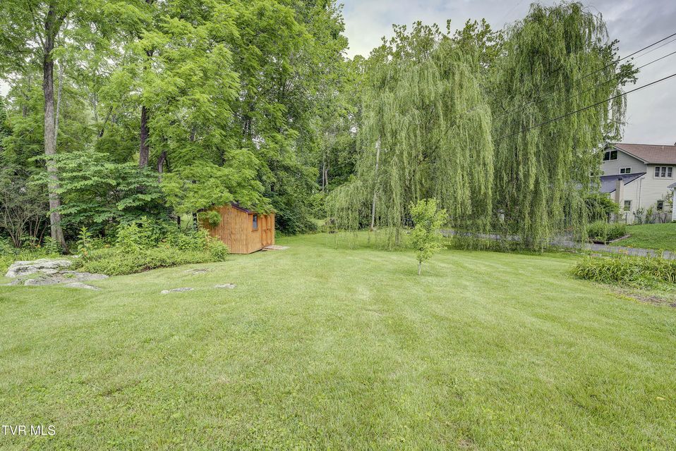 Photo #31: 123 Park Court