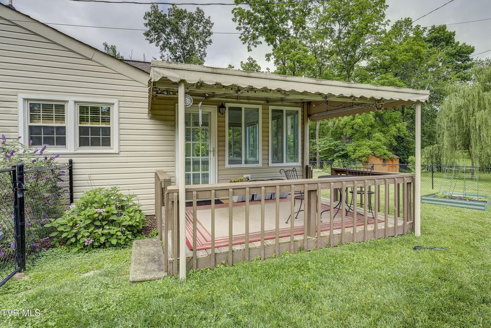 Photo #32: 123 Park Court