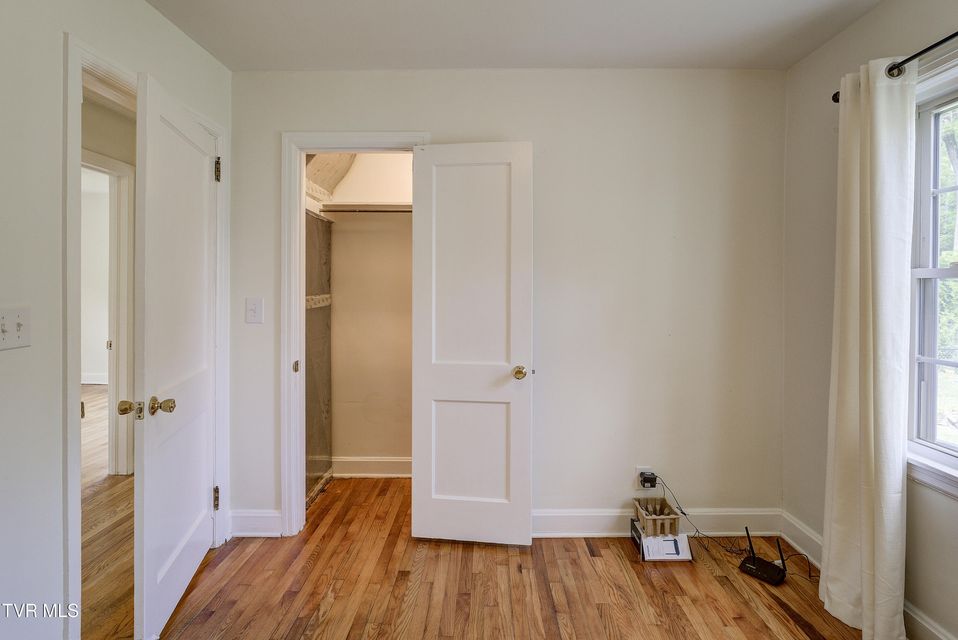 Photo #19: 123 Park Court