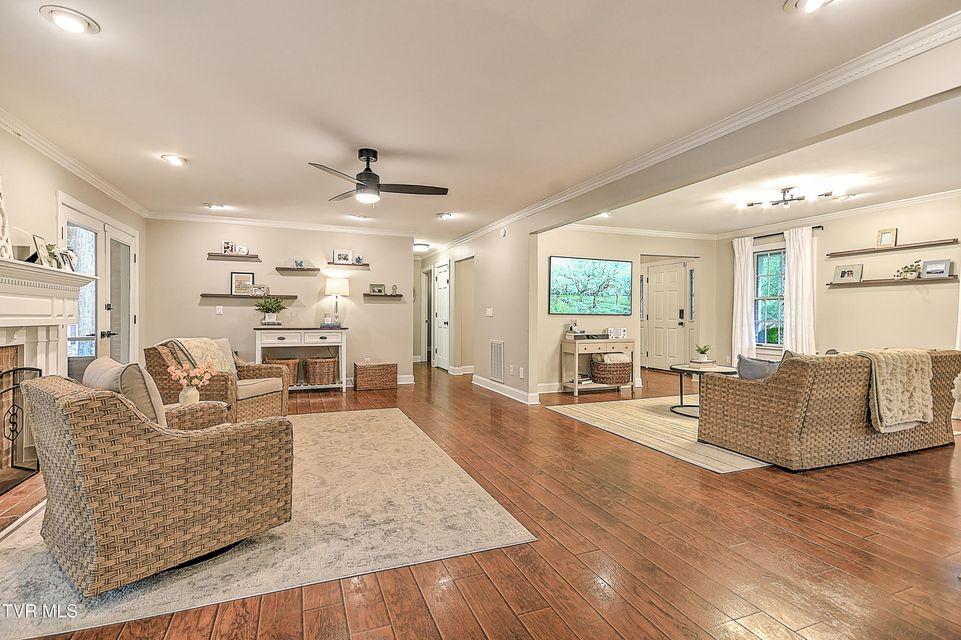 Photo #10: 1239 Olde Oaks Drive
