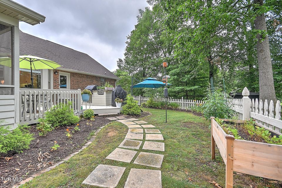 Photo #96: 1239 Olde Oaks Drive