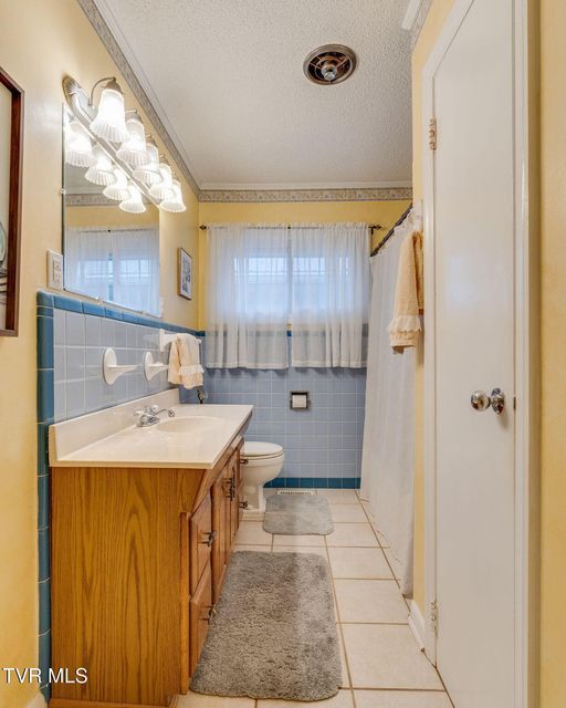 Photo #13: 837 Carlisle Drive