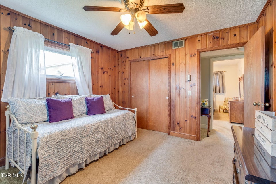Photo #15: 837 Carlisle Drive