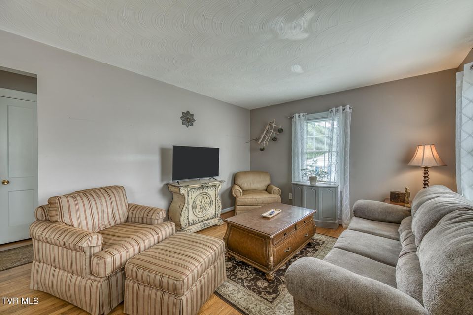 Photo #4: 2344 Anderson Street