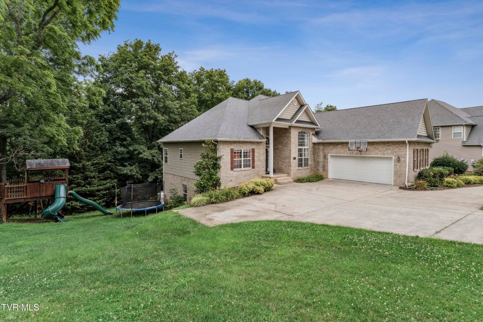 Photo #3: 194 Sunset Meadows Court