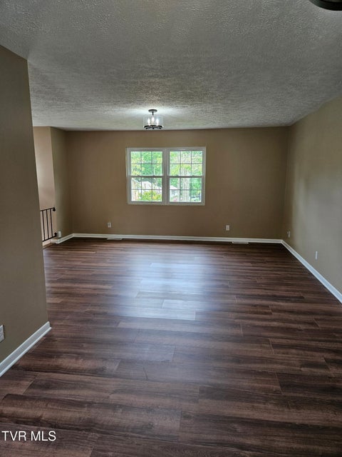 Photo #10: 403 Riverwood Drive
