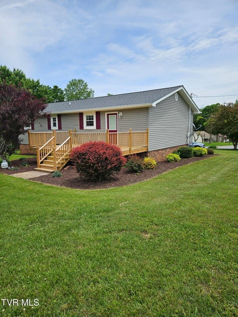 Photo #3: 403 Riverwood Drive