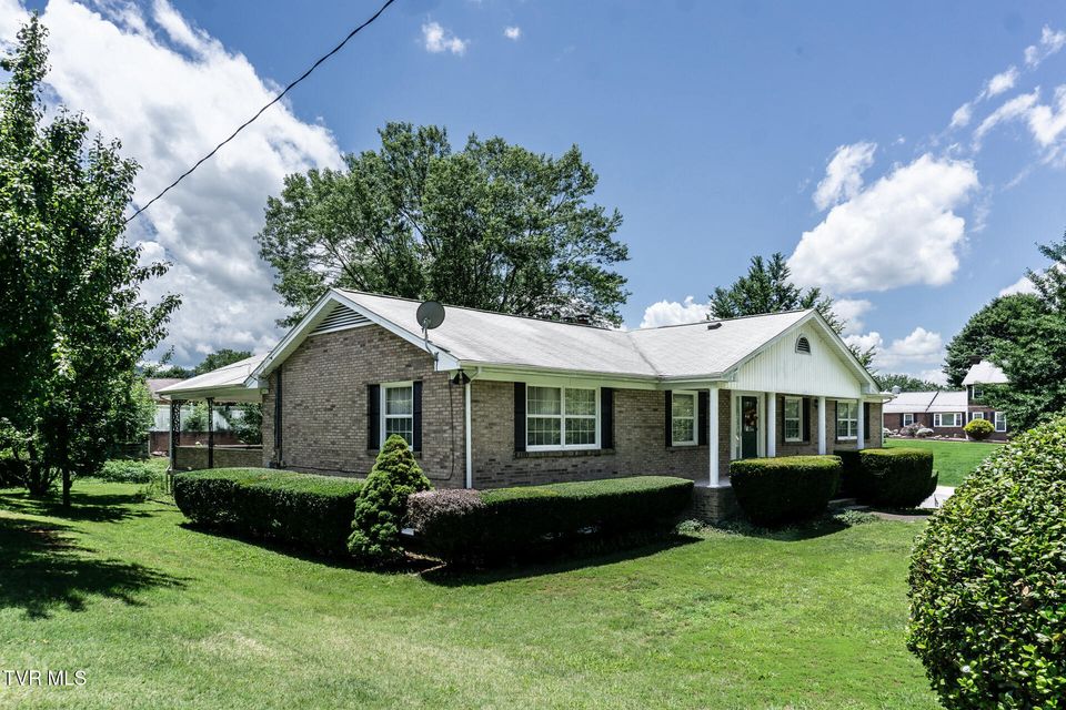 Photo #3: 2449 Jennings Drive