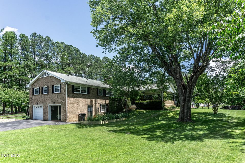 Photo #7: 2449 Jennings Drive