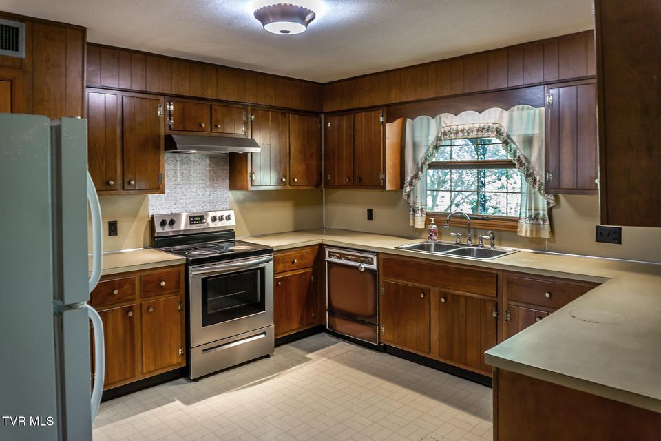 Photo #13: 2449 Jennings Drive