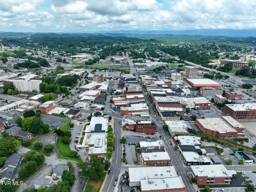 Photo #37: 718 State Street