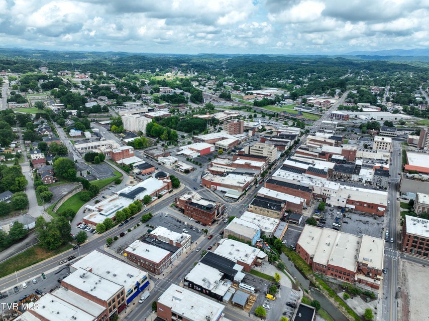 Photo #39: 718 State Street