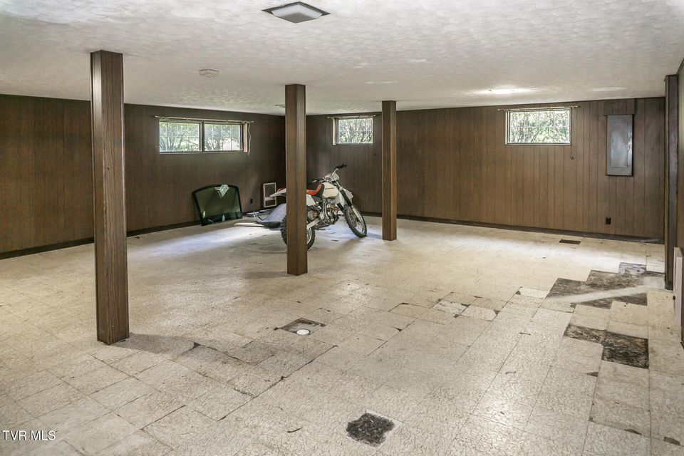 Photo #36: 2449 Jennings Drive