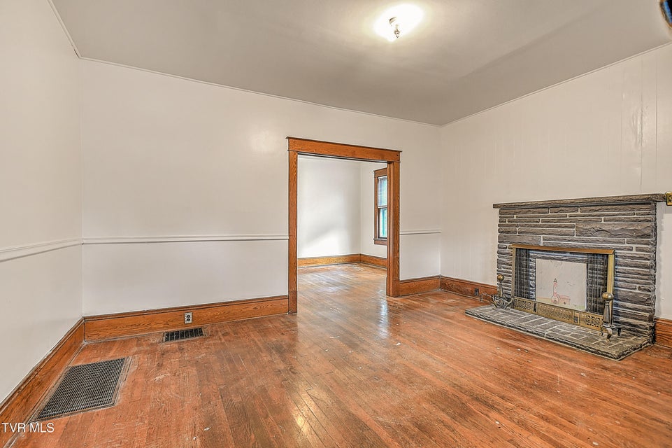 Photo #5: 1149 Moorland Avenue