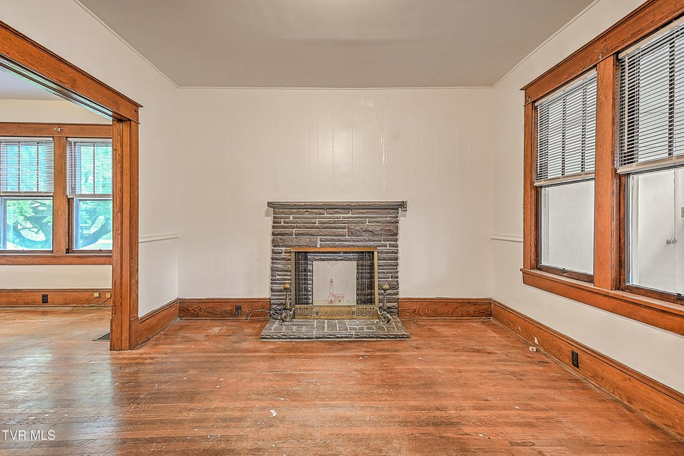 Photo #6: 1149 Moorland Avenue