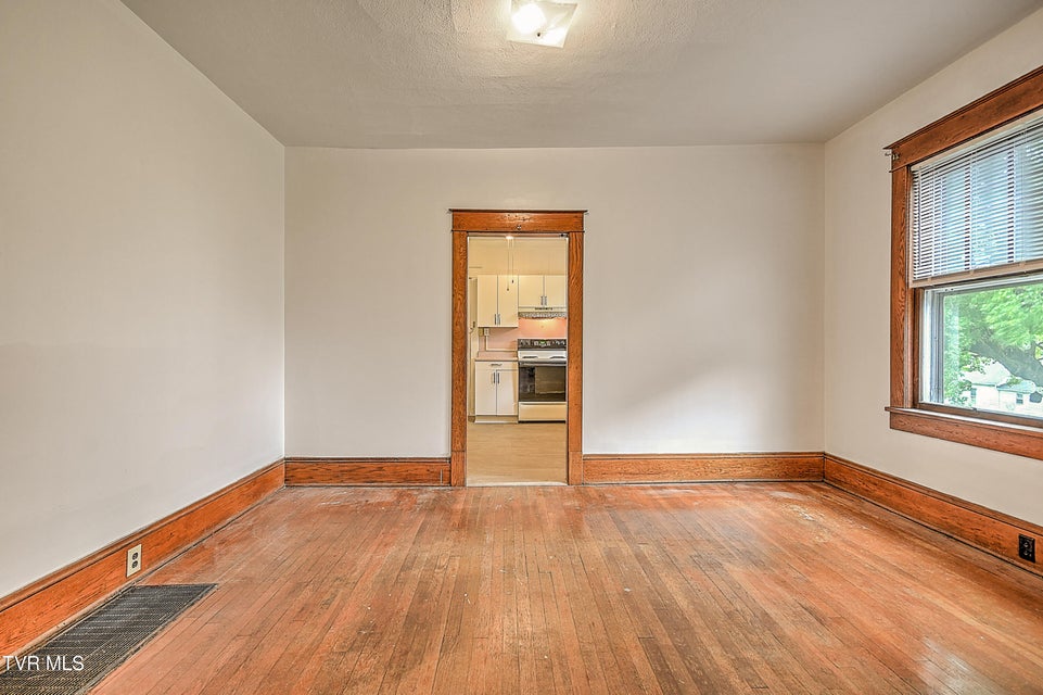 Photo #9: 1149 Moorland Avenue