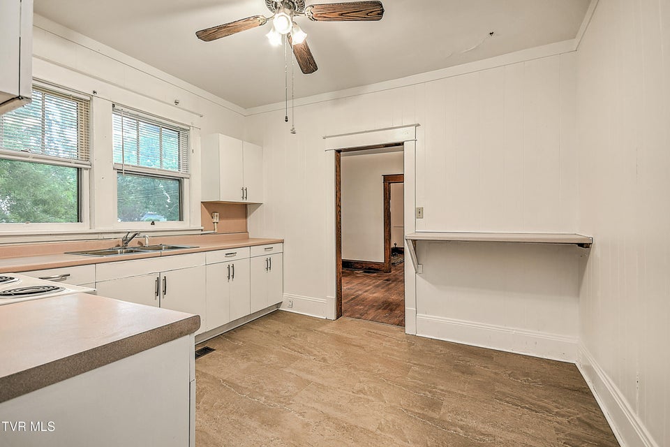 Photo #13: 1149 Moorland Avenue