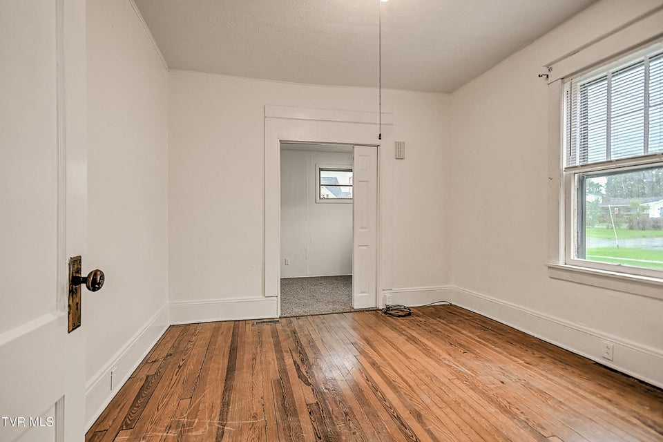 Photo #17: 1149 Moorland Avenue