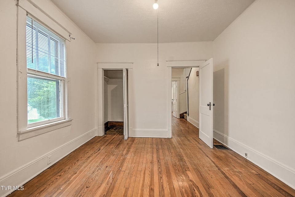 Photo #19: 1149 Moorland Avenue