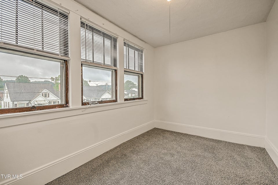 Photo #39: 1149 Moorland Avenue