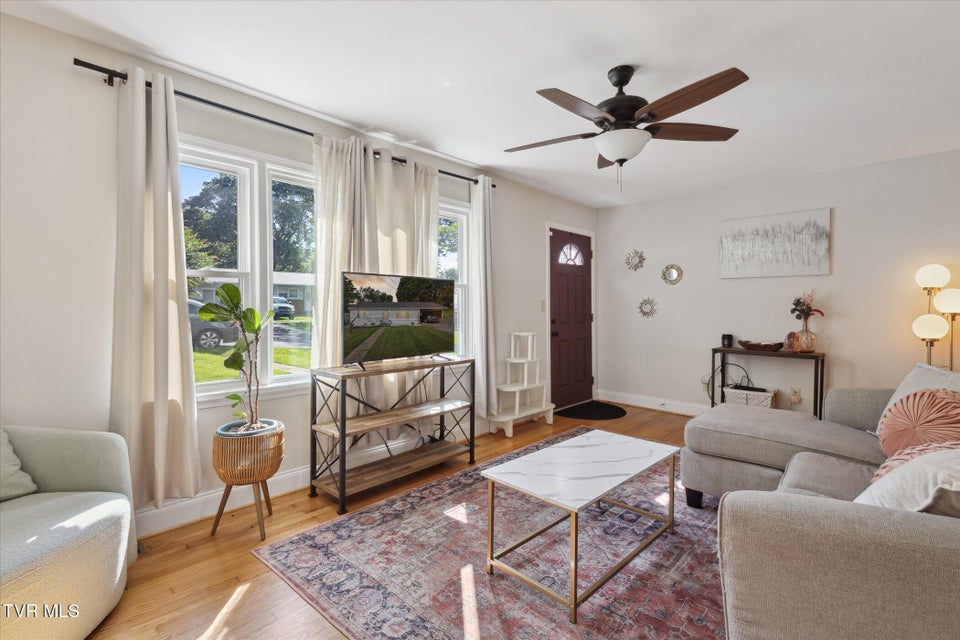 Photo #7: 103 Cottonwood Drive