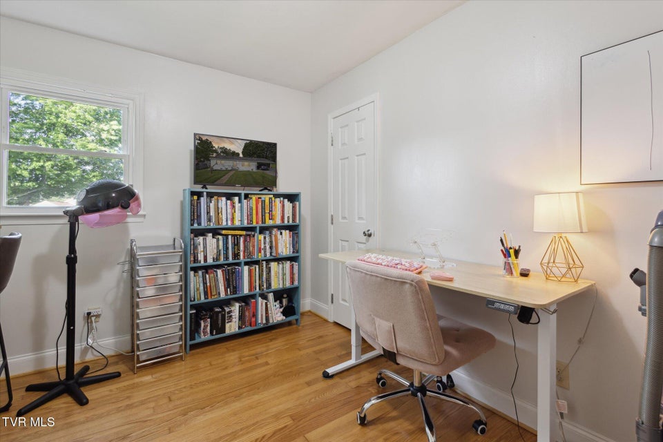 Photo #16: 103 Cottonwood Drive