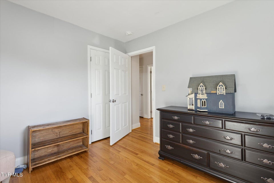 Photo #18: 103 Cottonwood Drive