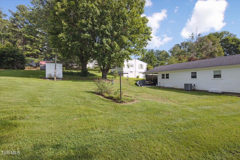 Photo #26: 103 Cottonwood Drive