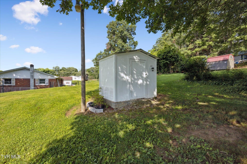 Photo #28: 103 Cottonwood Drive