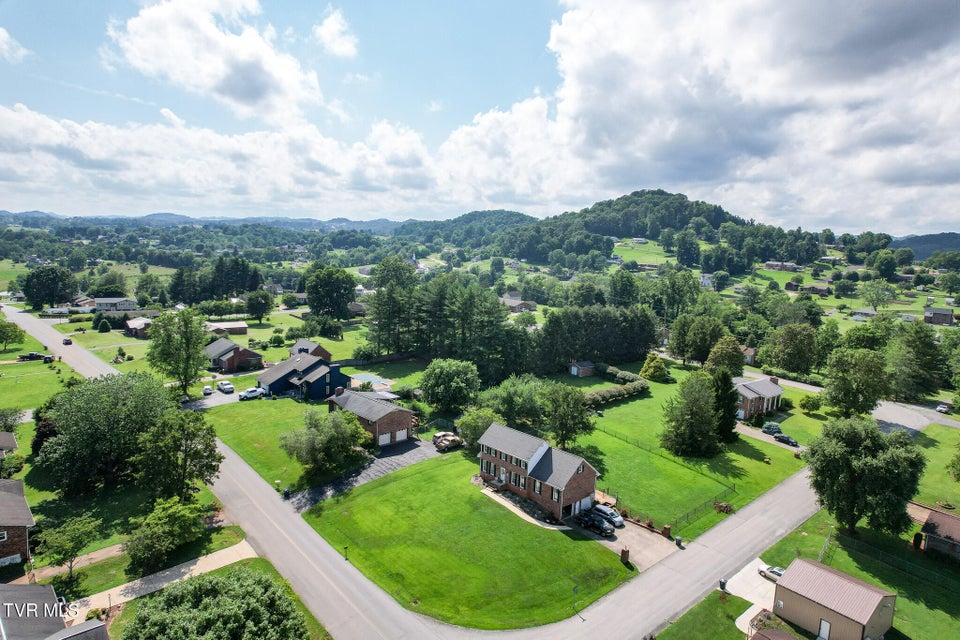 Photo #13: 735 Redwood Drive