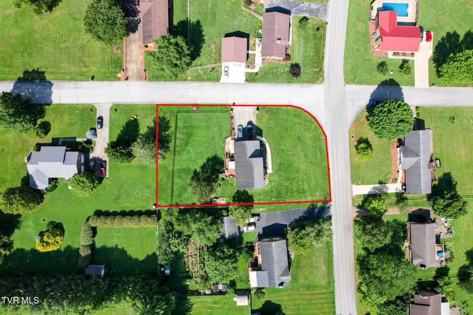 Photo #14: 735 Redwood Drive