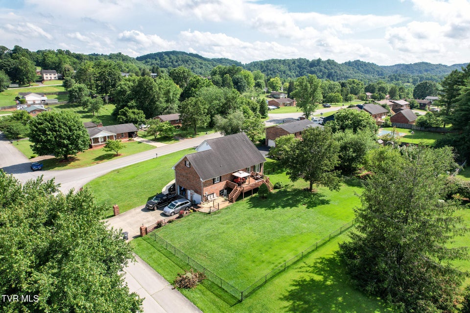 Photo #15: 735 Redwood Drive
