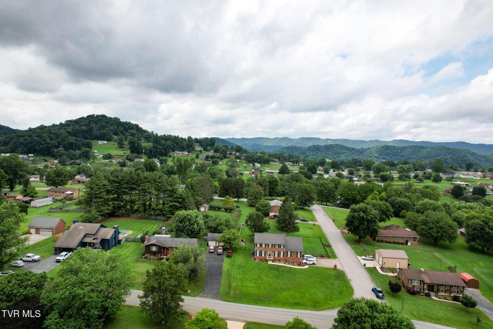 Photo #16: 735 Redwood Drive